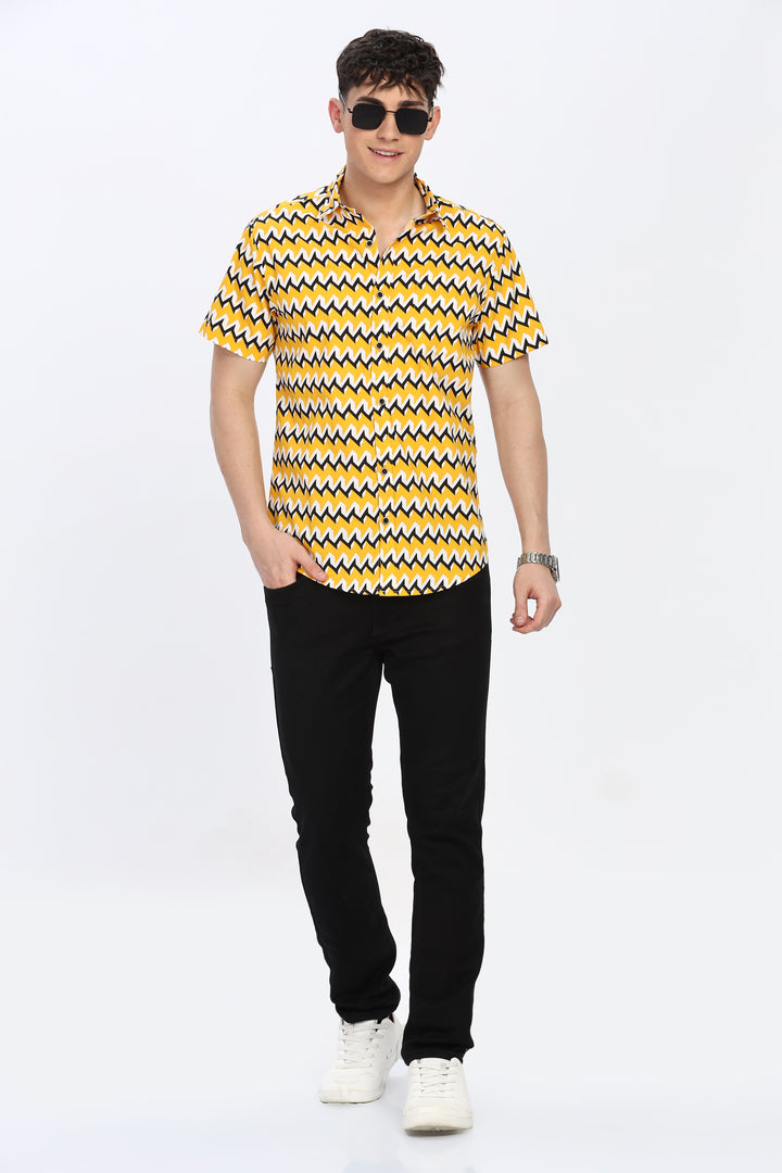 Fashionable Zigzag Pattern Shirt