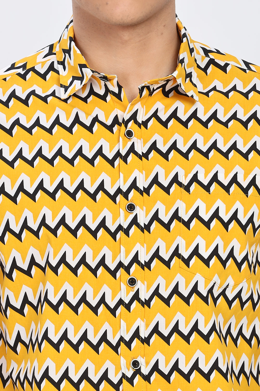 Fashionable Zigzag Pattern Shirt